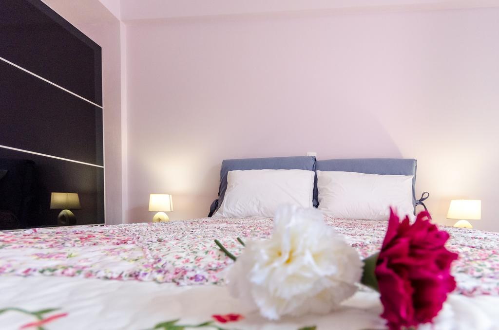 Leo - Unique Glyfada Apartment 아테네 외부 사진